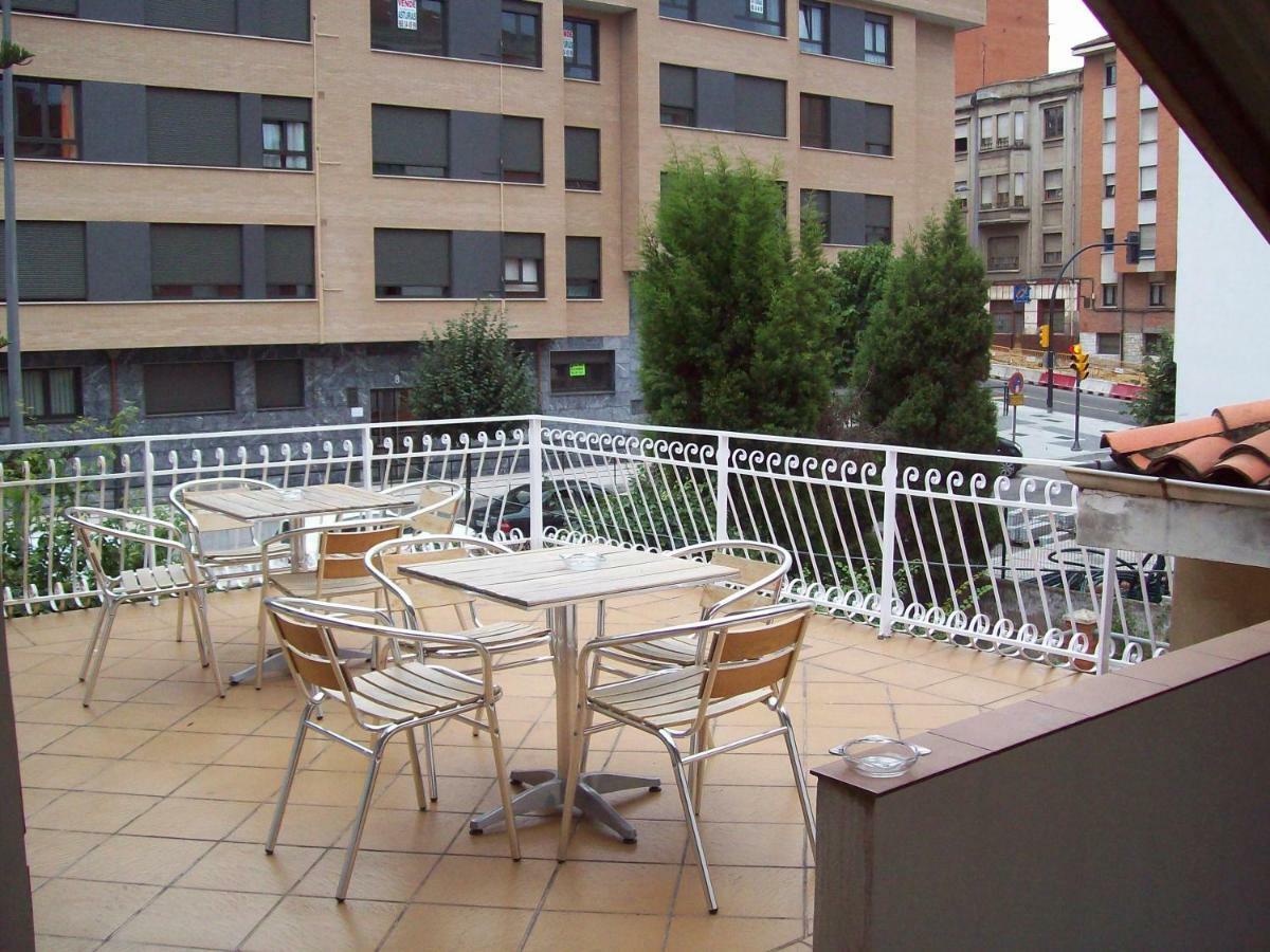 Pension Los Pinos Gijón Eksteriør billede
